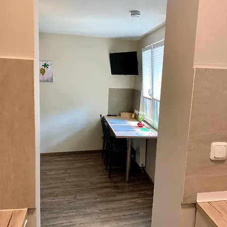 Am Brunnen Apartment
