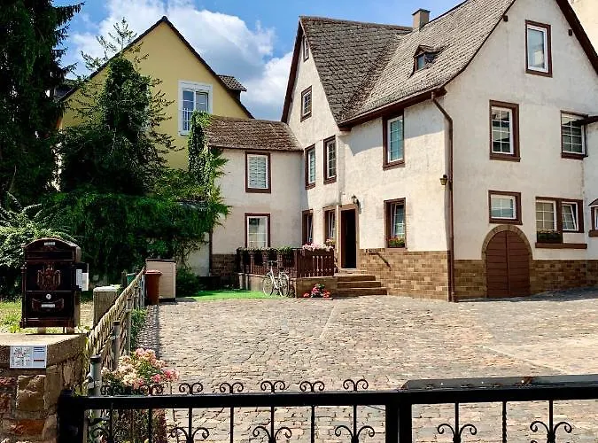 Am Brunnen Appartement *