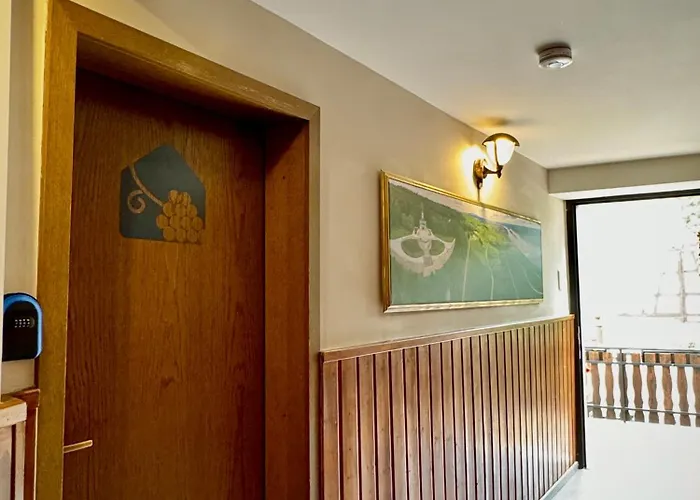 Am Brunnen Ruedesheim am Rhein